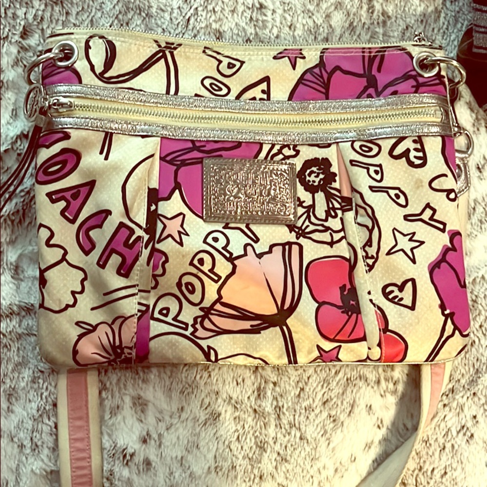 Coach poppy purse